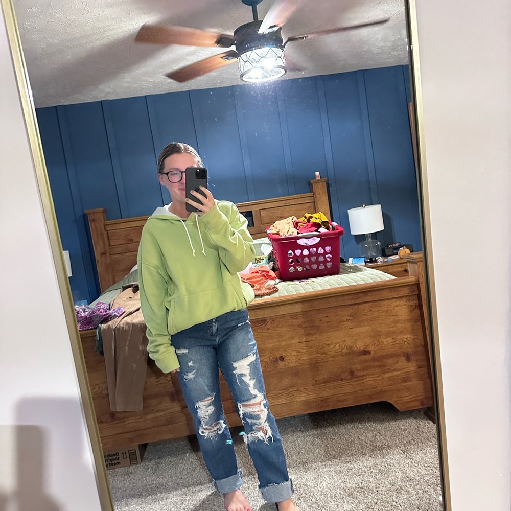 Men’s size large hoodie. A new day brand.